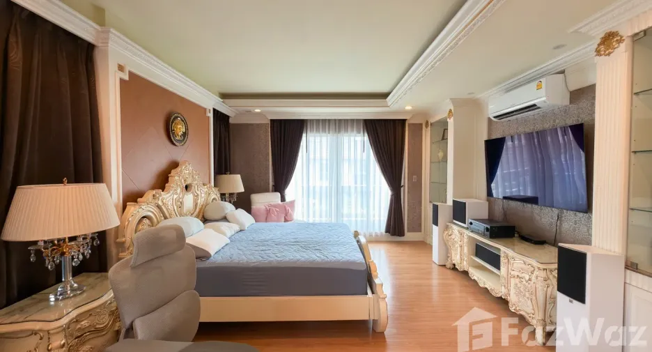 For sale 4 bedrooms house in Mueang Nonthaburi, Nonthaburi