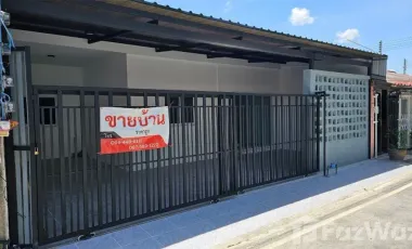 Casa adosada en venta de 3 habitaciones en Mueang Chon Buri, Chonburi