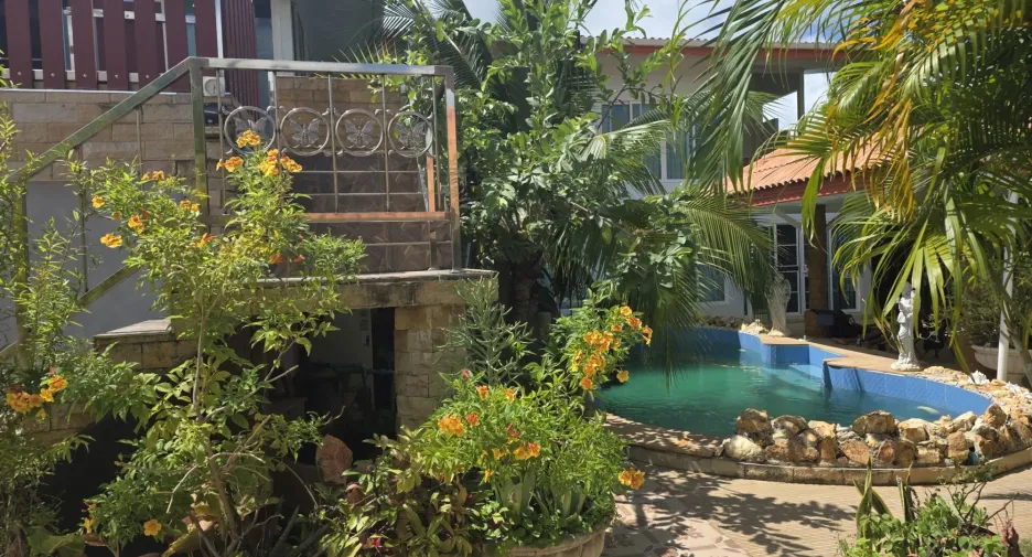 À vendre 11 chambres hôtel à Mueang Rayong, Rayong