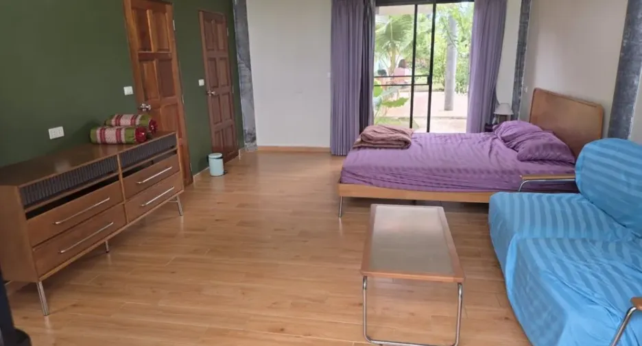 À vendre 11 chambres hôtel à Mueang Rayong, Rayong