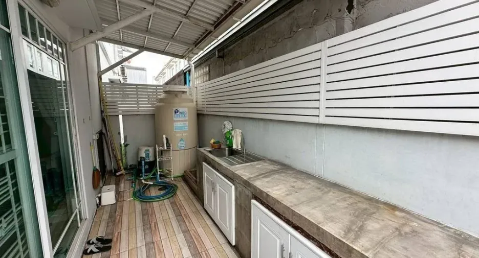 出售 2 卧室 联排别墅 在 Bang Yai, Nonthaburi