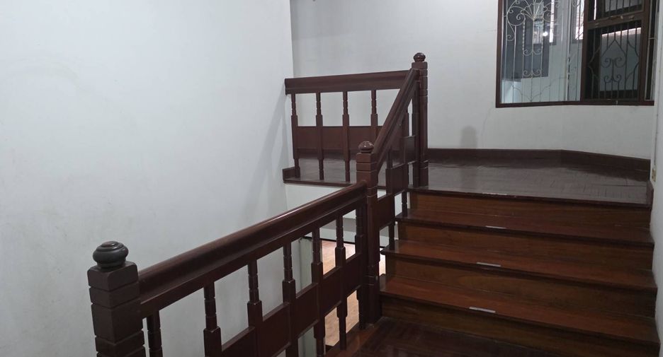 Haus zum Kauf mit 3 Zimmer in Bang Kapi, Bangkok
