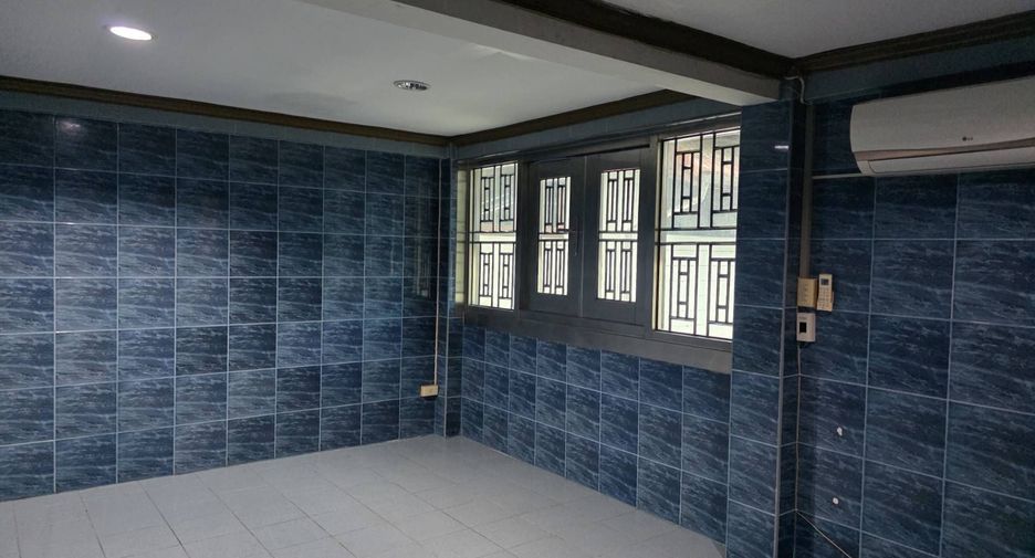 Haus zum Kauf mit 3 Zimmer in Bang Kapi, Bangkok