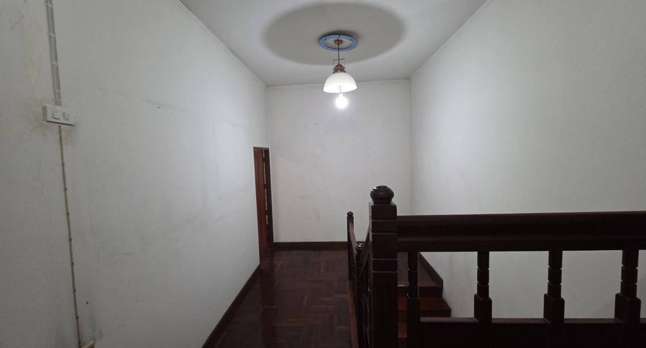Haus zum Kauf mit 3 Zimmer in Bang Kapi, Bangkok