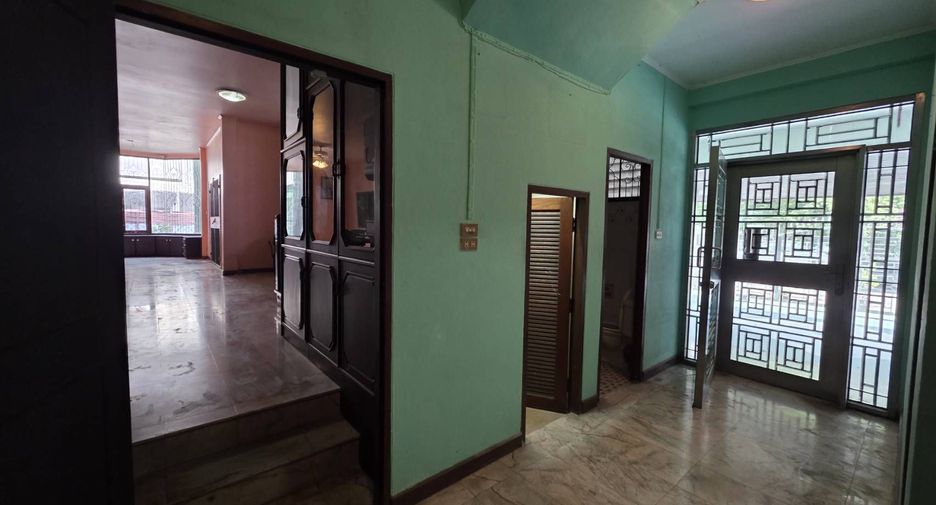 Haus zum Kauf mit 3 Zimmer in Bang Kapi, Bangkok