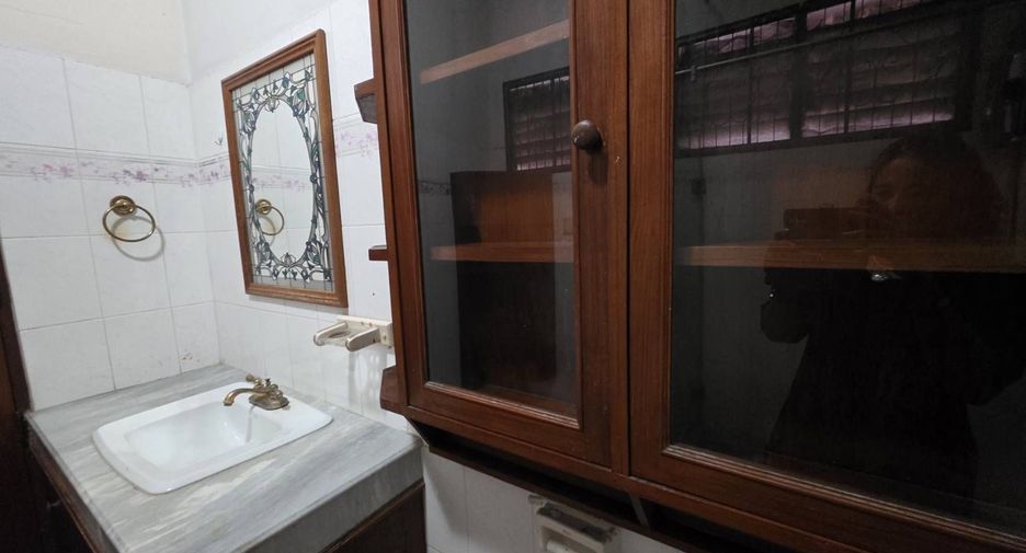 Haus zum Kauf mit 3 Zimmer in Bang Kapi, Bangkok