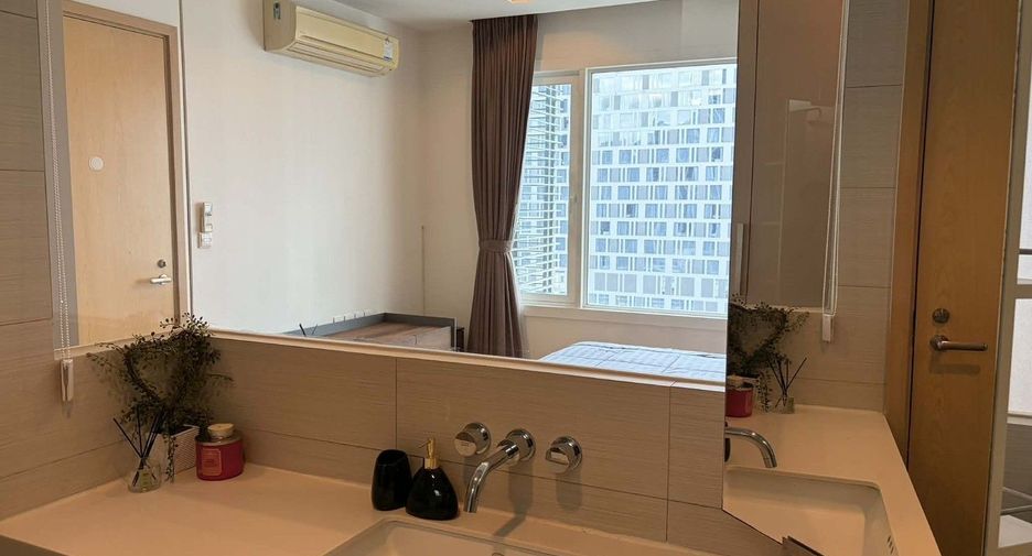 For rent 1 bed condo in Khlong Toei, Bangkok