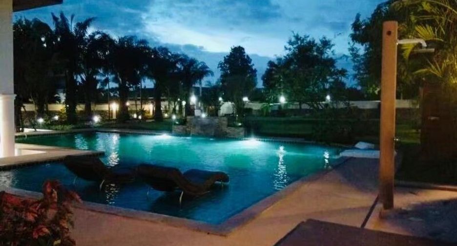 Villa en venta de 4 habitaciones en East Pattaya, Pattaya