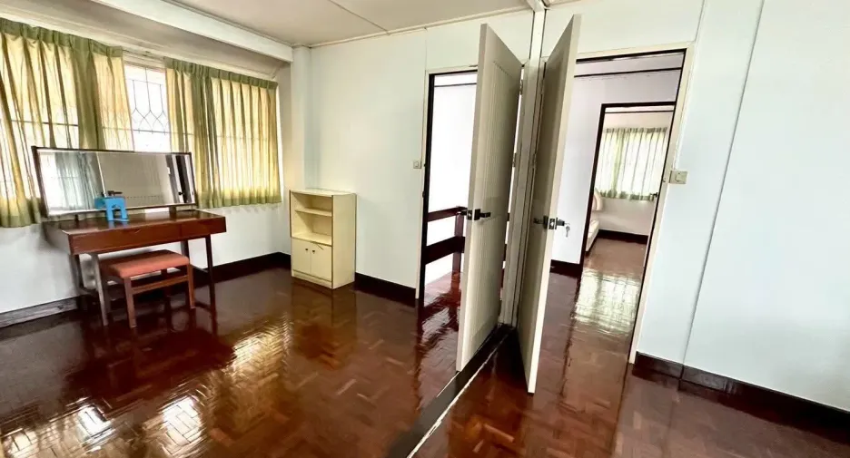 Haus zur Miete mit 4 Zimmer in Mueang Chiang Mai, Chiang Mai