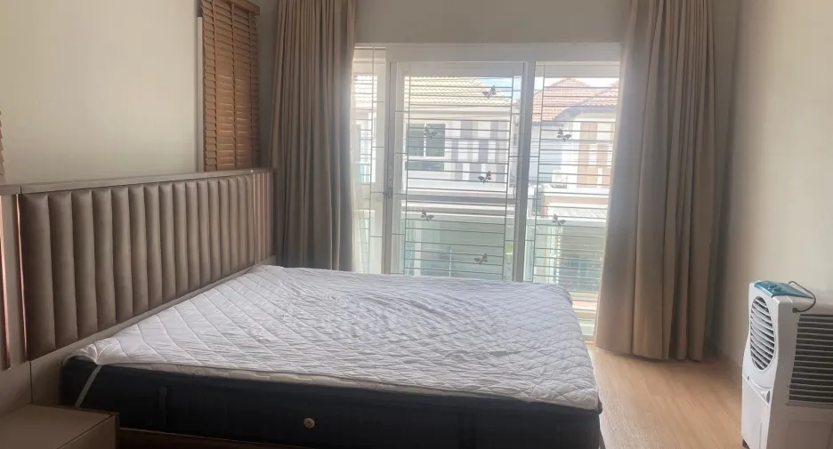 Haus zur Miete mit 3 Zimmer in Mueang Chiang Mai, Chiang Mai