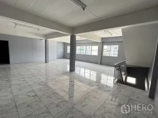 出租 仓库 在 Bang Phli, Samut Prakan