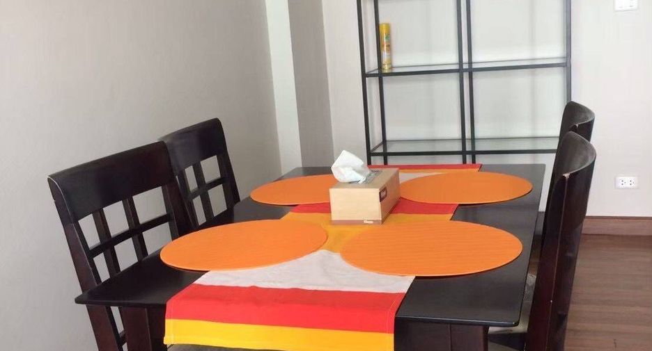 For sale 1 bed condo in Khlong Toei, Bangkok