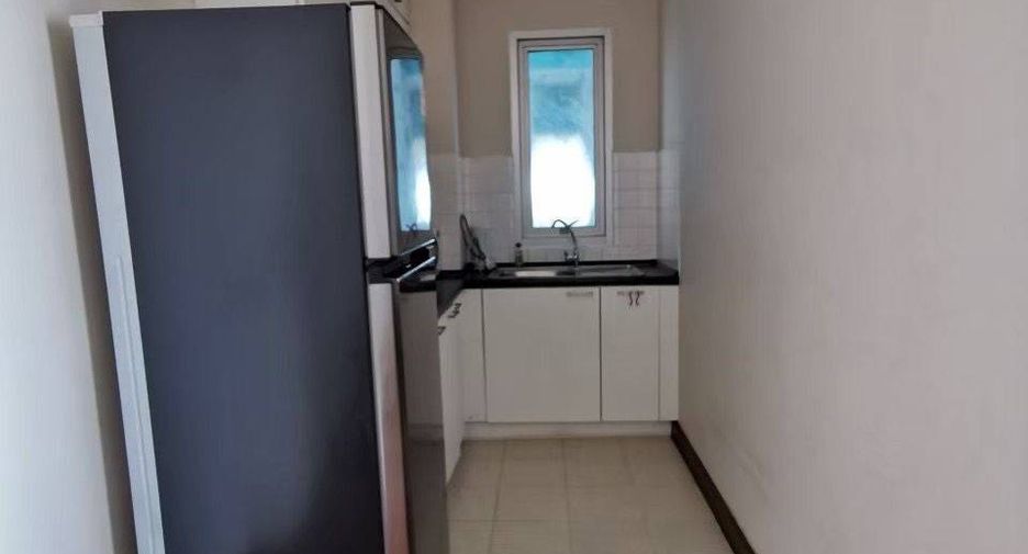 For sale 1 bed condo in Khlong Toei, Bangkok