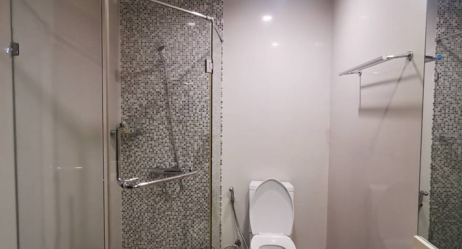 For rent and for sale 2 bedrooms condo in Pathum Wan, Bangkok