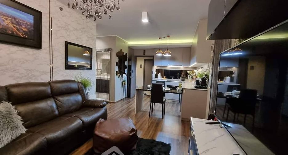 Продажа 2 спальни кондо в Пхра Кханонг, Бангкок