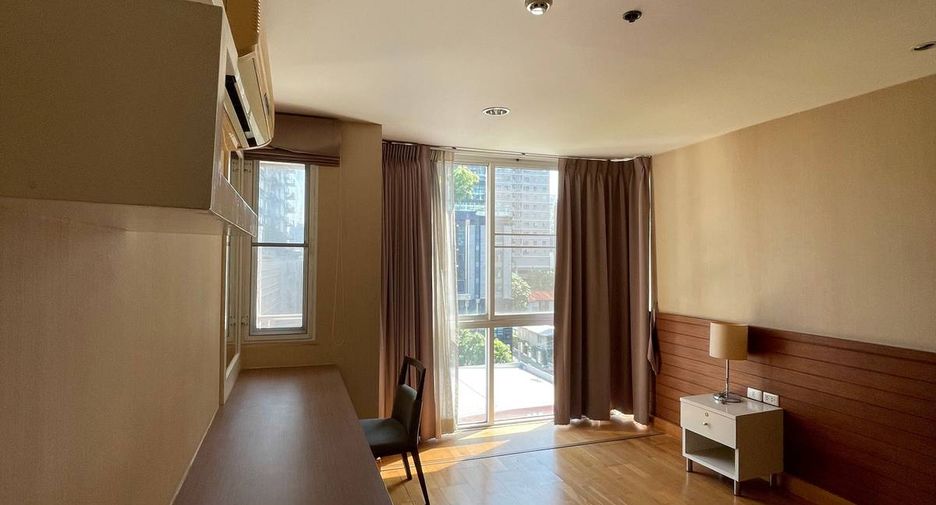 For sale 2 ベッドルーム condo in Khlong Toei, Bangkok