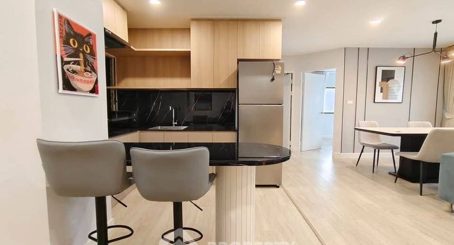 For rent 3 bedrooms condo in Watthana, Bangkok