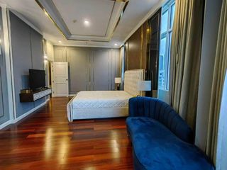 For rent 4 bedrooms condo in Huai Khwang, Bangkok