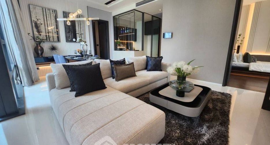 For rent 2 bedrooms condo in Watthana, Bangkok