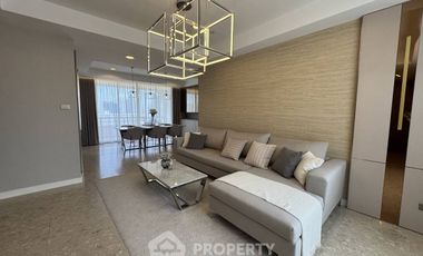For sale 3 bedrooms condo in Watthana, Bangkok