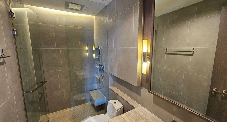 Продажа 2 спальни кондо в Сатхон, Бангкок
