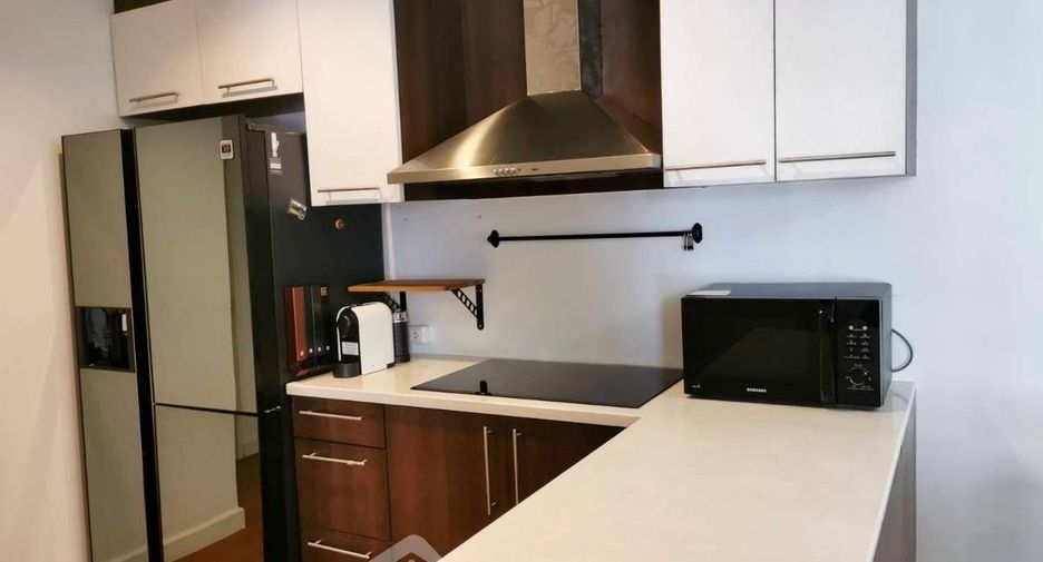 For sale 2 bedrooms condo in Khlong Toei, Bangkok
