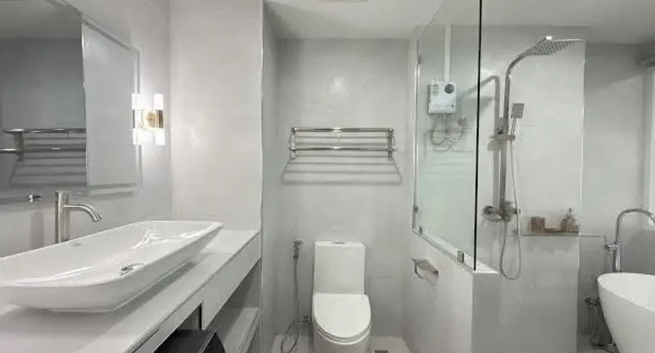 Wohnung zur Miete und zum Kauf mit Studio in Pratumnak, Pattaya