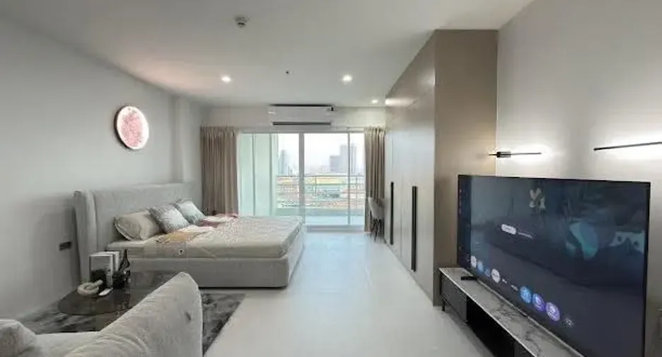 Wohnung zur Miete und zum Kauf mit Studio in Pratumnak, Pattaya