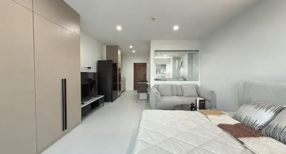 Wohnung zur Miete und zum Kauf mit Studio in Pratumnak, Pattaya