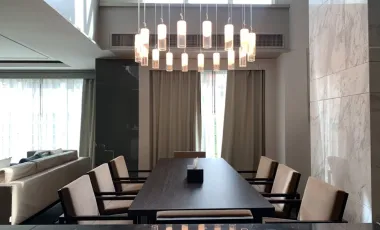 For rent 3 bedrooms condo in Khlong Toei, Bangkok