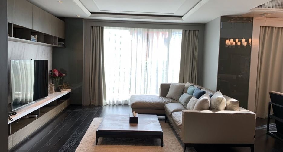 Wohnung zur Miete mit 3 Zimmer in Khlong Toei, Bangkok