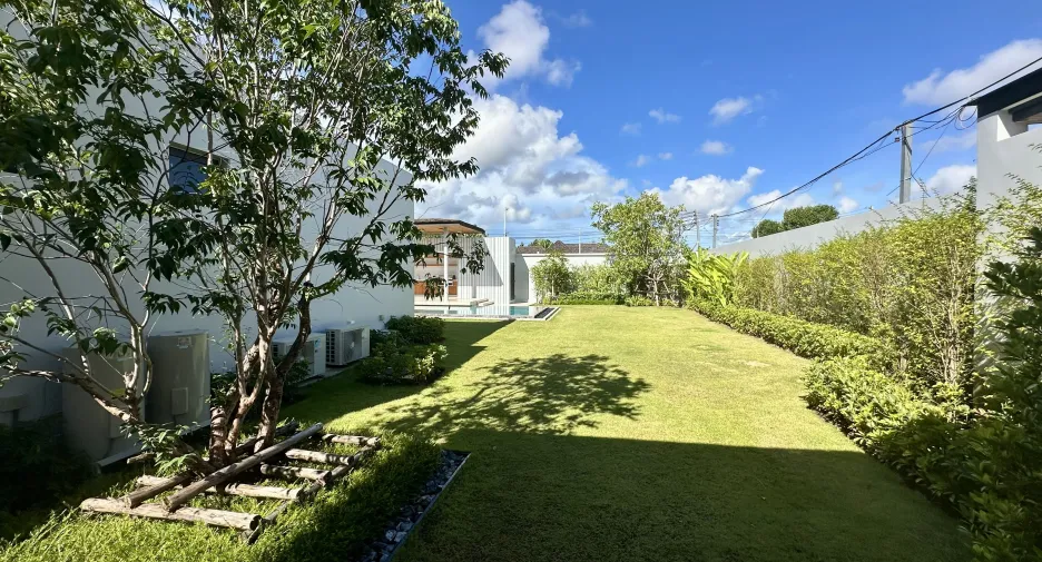 For sale 4 bedrooms villa in Thalang, Phuket