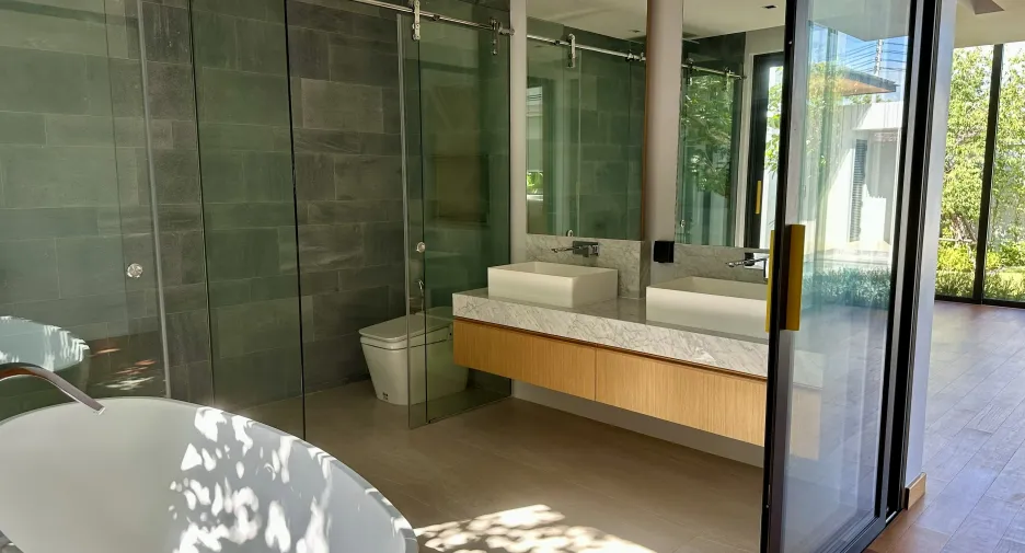 For sale 4 bedrooms villa in Thalang, Phuket