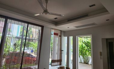 Villa zum Kauf und zur Miete mit 4 Zimmer in Mueang Phuket, Phuket