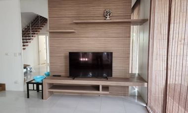 Villa zum Kauf und zur Miete mit 4 Zimmer in Mueang Phuket, Phuket