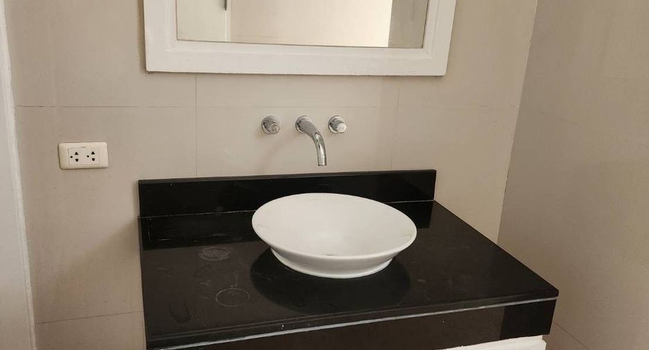 Villa zum Kauf und zur Miete mit 4 Zimmer in Mueang Phuket, Phuket
