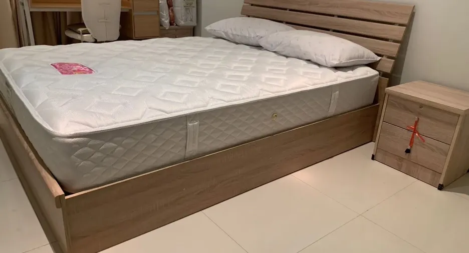 Продажа 2 спальни кондо в Щаттхана, Бангкок