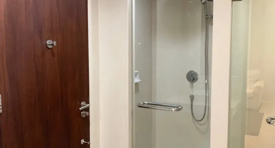Продажа 2 спальни кондо в Щаттхана, Бангкок