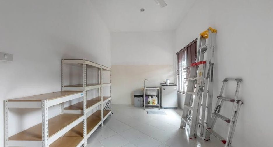 À louer 4 chambres villa à Mueang Phuket, Phuket