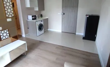 Condo en alquiler de 2 habitaciones en Huai Khwang, Bangkok