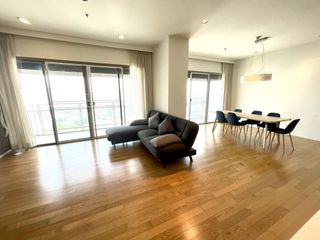 Wohnung zur Miete mit 3 Zimmer in Khlong Toei, Bangkok