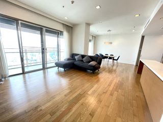 Wohnung zur Miete mit 3 Zimmer in Khlong Toei, Bangkok