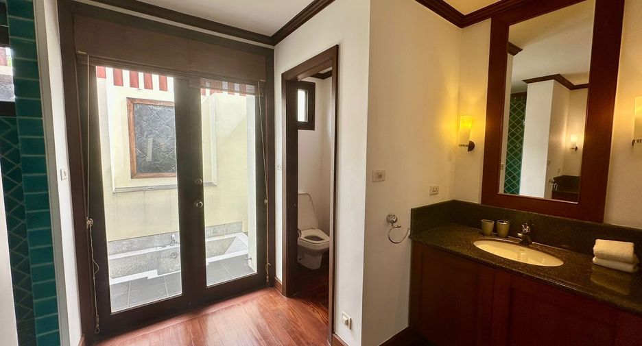 Villa zum Kauf mit 5 Zimmer in Thalang, Phuket
