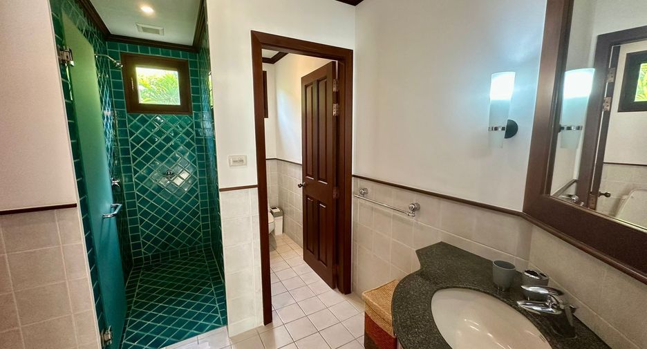 Villa zum Kauf mit 5 Zimmer in Thalang, Phuket