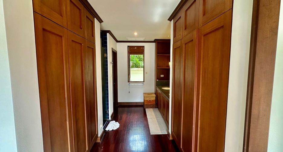 Villa zum Kauf mit 5 Zimmer in Thalang, Phuket