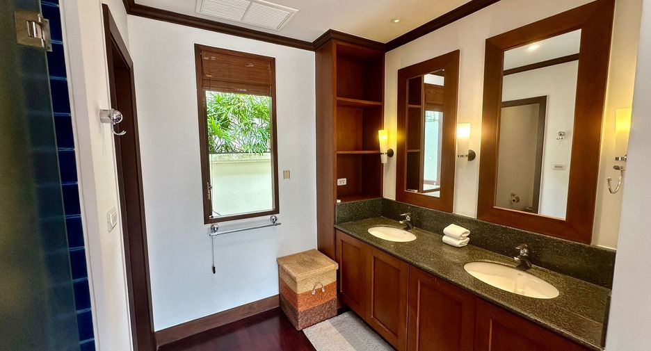 Villa zum Kauf mit 5 Zimmer in Thalang, Phuket