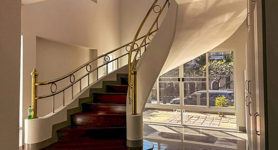 Casa en alquiler de 3 habitaciones en Lat Krabang, Bangkok