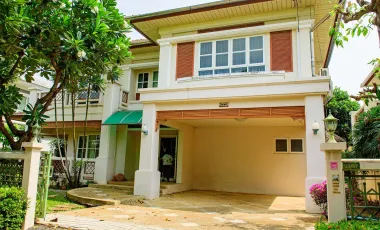 Casa en alquiler de 3 habitaciones en Lat Krabang, Bangkok