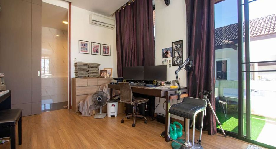 For sale 6 bedrooms house in San Sai, Chiang Mai
