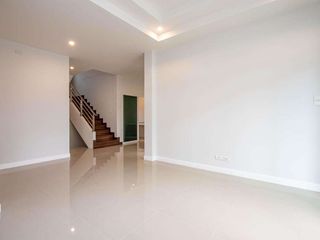 À vendre 4 chambres maison à San Kamphaeng, Chiang Mai